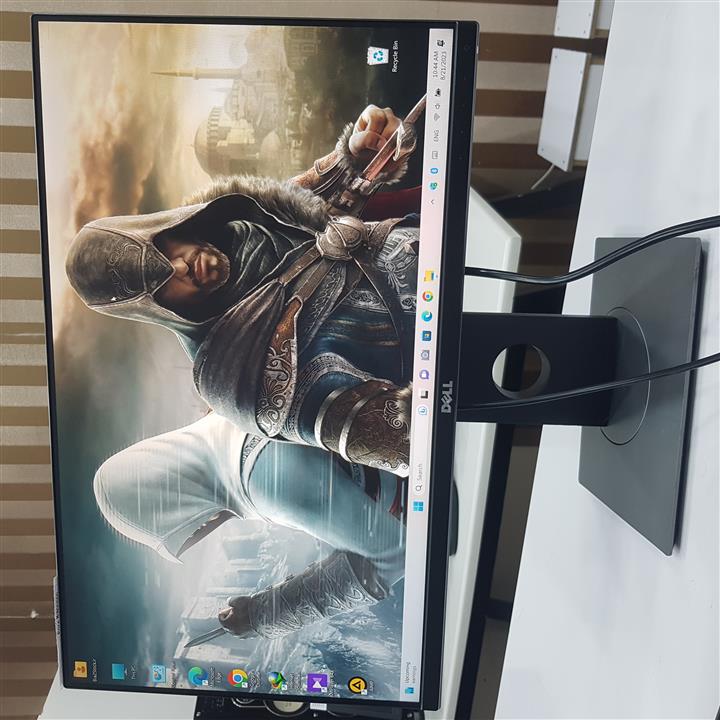 مانیتور استوک ۲۴اینج دل Dell U2414hb Freamles ipsLED (نقد اقساط)